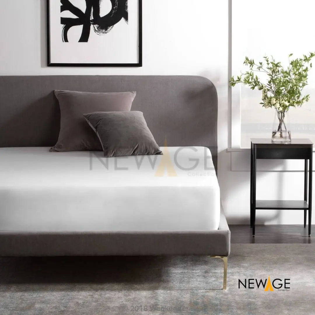 100% Waterproof Jersey Fitted Mattress Protector in White 2