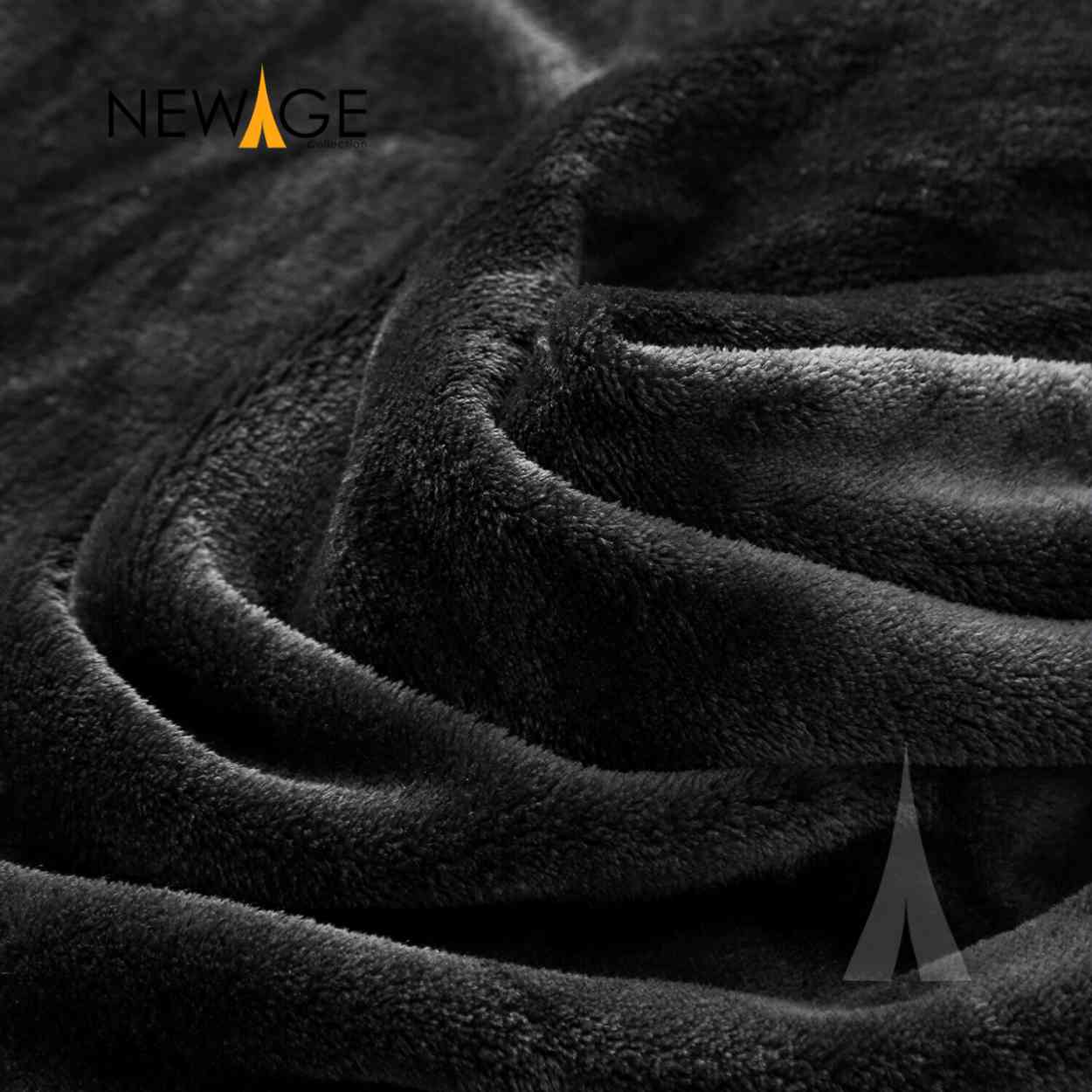 Black Fleece Blankets and Bed Throws 310 gsm